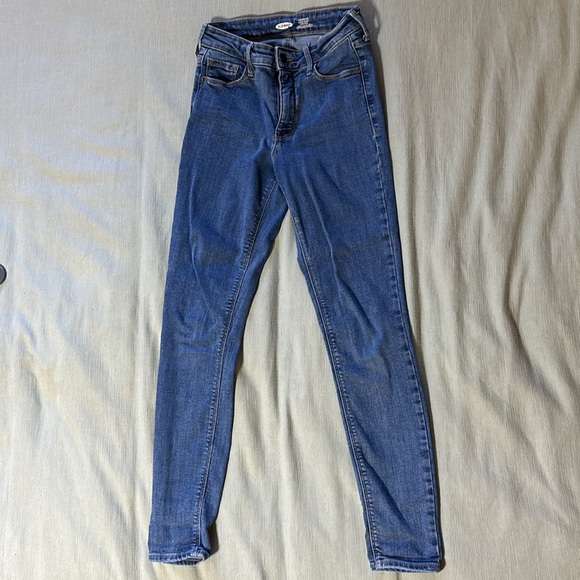 Old Navy Rockstar Jeans - Picture 3 of 4